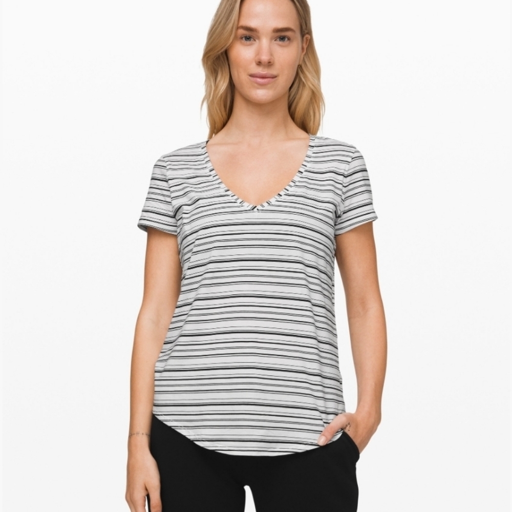Lululemon Love Tee V, black white stripe